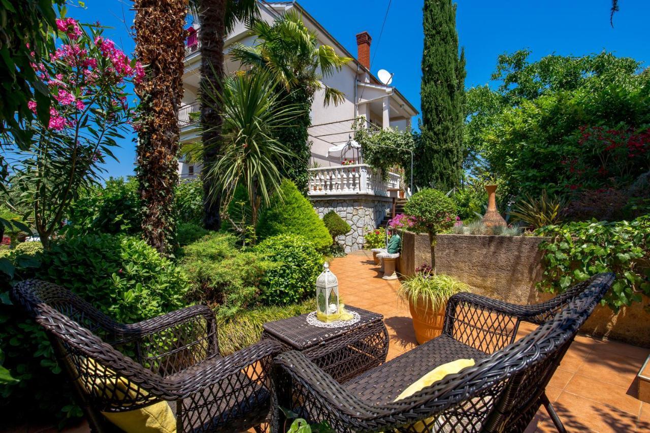 B&B Marijana Malinska Exterior photo